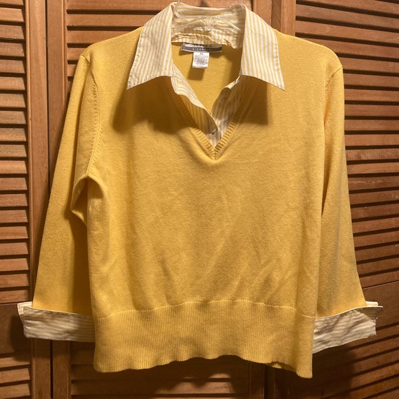 Nine West Yellow V-Neck Sweater with Removable Yellow & White Collar - Picture 1 of 12